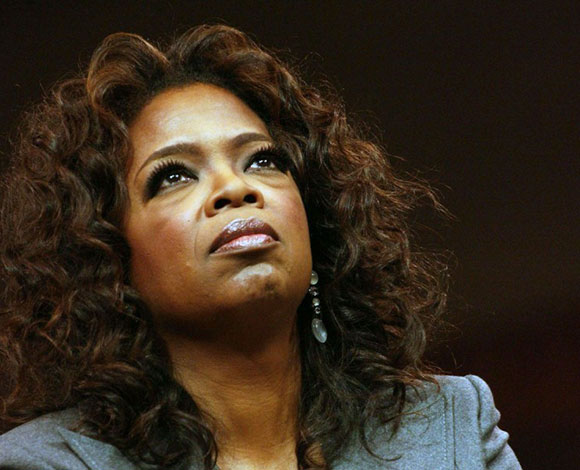 نجوم شقوا طريق الشهرة والثراء بعد أن كانوا مشردين