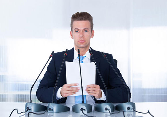 من هم الأكثر 12 نوعا من المستخدمين على فيس بوك الأكثر إزعاجاً؟