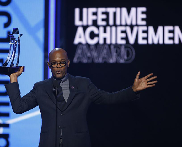 بالصور... الحفل السنوي لجوائز BET Award يكرّم نجوما ورياضيين راحلين