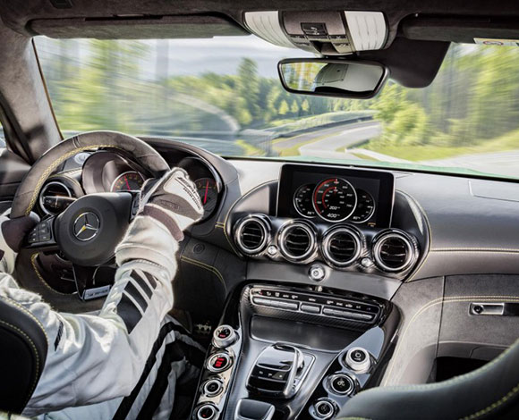 مرسديس AMG GT R بقوة 577 حصانا صممت للطرقات: