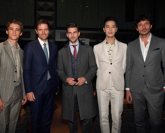 "Salvatore Ferragamo" تحتفل بإطلاق  أكثر تشكيلة الرجال أناقة بالصور