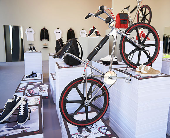 دراجة BMX من "ديور أوم": تصميم حصريّ