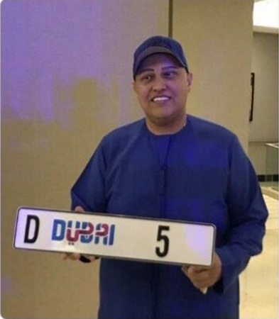 بالفيديو: ملياردير هندي يشتري لوحة رقم 5 بقيمة 33 مليون درهم!