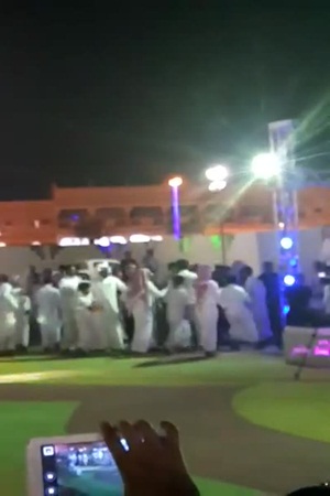 هل حقًا ضُرب منشد في الجوف .. فيديو