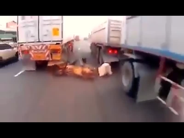 شاهد هذا الفيديو كي ترى كيف كتب له عمر جديد