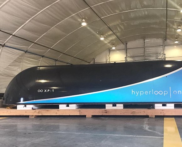 شركة Hyperloop One تختبر مركبة ركاب خاصة بها