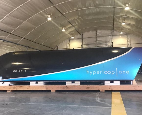 قطار Hyperloop الخاص بايلون ماسك ينهي أولى تجارب تشغيله بنجاح