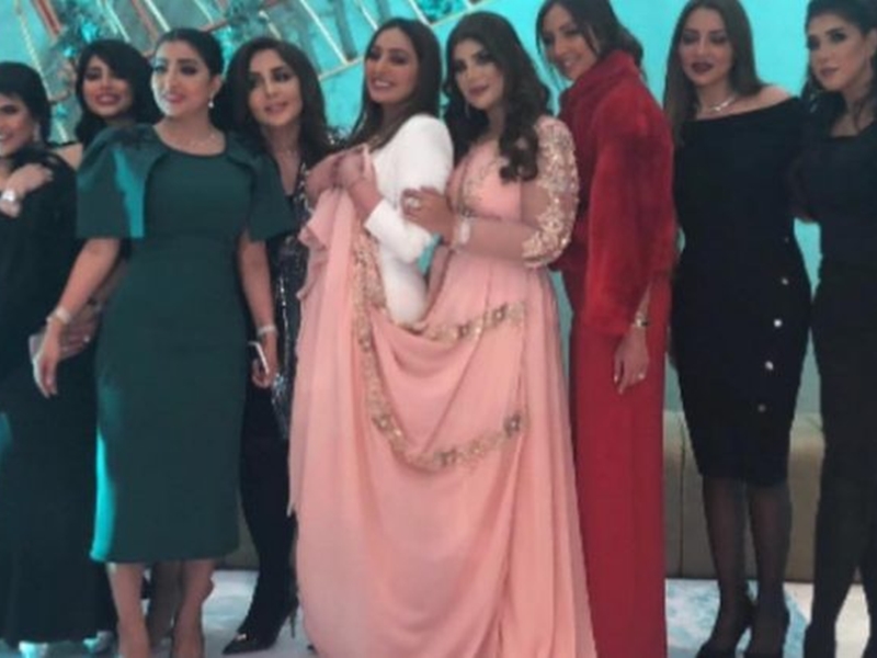 اضغط لمشاهدة الفيديو: حفل تخرج الفنانة الكويتية أحلام حسن أشبه بحفلات الزفاف!