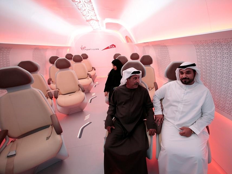 بي إم دبليو تكشف عن نموذجها لمركبة ركاب هايبرلوب فائقة السرعة