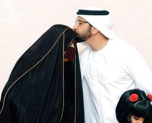 الإمارات الأولى عالمياً في احترام المرأة ... والإماراتيون يباركون  