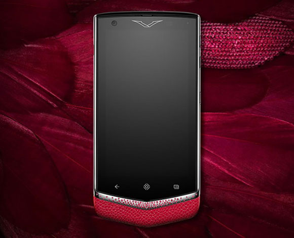 شركة Vertu تكشف عن هاتفي Constellation من الياقوت