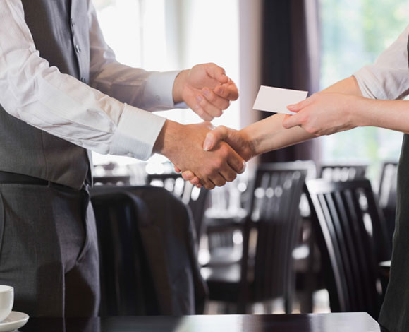 إتيكيت تناول عشاء العمل في اليابان