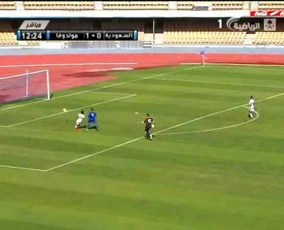 فيديو لاعب سعودي يهدر هدفاً محققاً ينتشر عالمياً