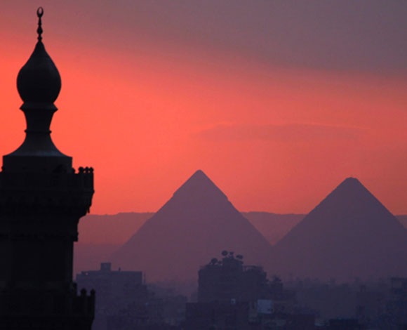 صور نادرة لأهرامات الجيزة