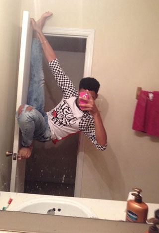 اسوأ 8 صور سيلفي Selfie ما كان يجب التقاطها 