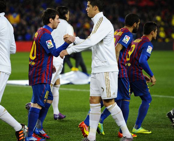عداوة ريال مدريد وبرشلونة: رونالدو يتلفظ بكلمات بذيئة عن ميسي!