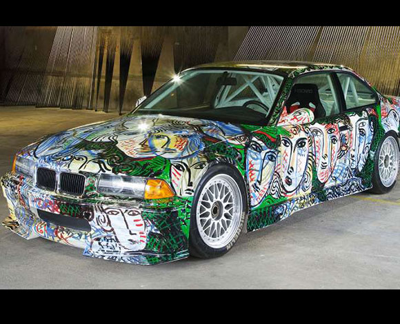 BMW تجمع سياراتها مع الفن... بالصور