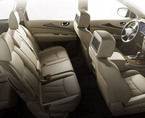 انفينيتي QX60: قيادة ديناميكية