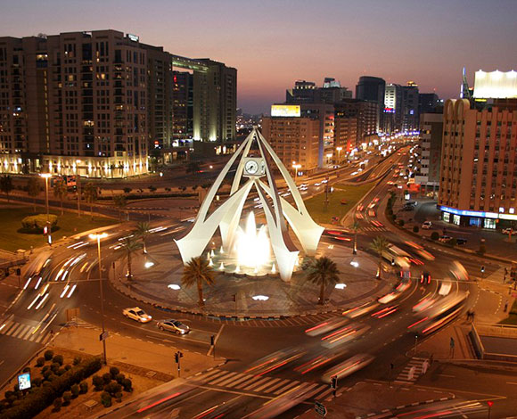 مقارنة بين دبي مدينة الأحلام في التسعينيات واليوم