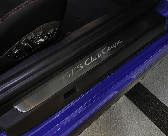 بورش تطلق نسخة محدودة من سيارة 911 GTS Club Coupe