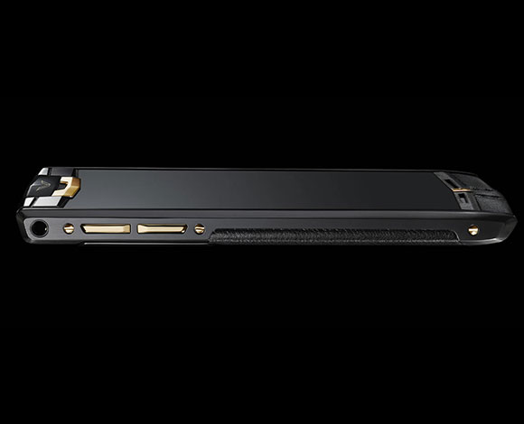 هاتف Pure Jet Red Gold من Vertu... إبداع تقني