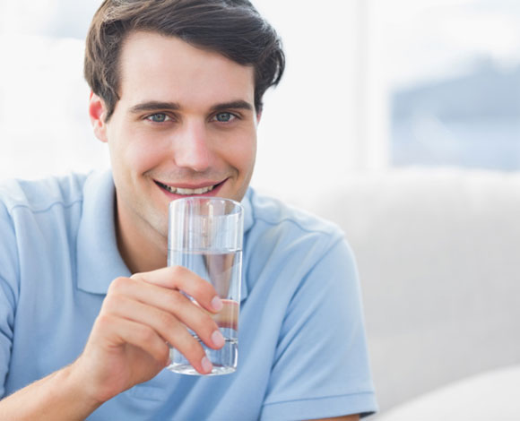 إليك 9 أسباب مهمة تجعل من شرب الماء أمراً لا غنى عنه