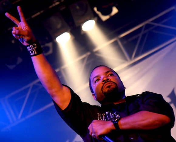 تعرف إلى  أبرز 10 نجوم أجانب اعتنقوا الاسلام