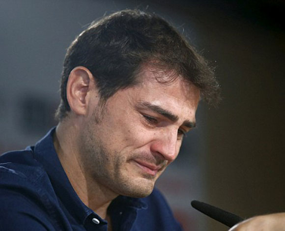 ايكر كاسياس يودع ريال مدريد بالدموع