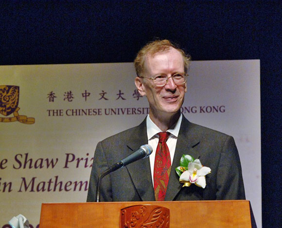 إليك أكثر 10 أشخاص ذكاء في العالم