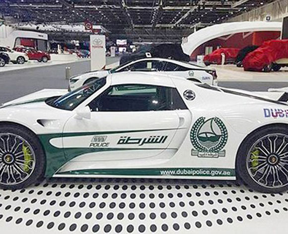 "بورشه 918" الخارقة غدت في خدمة قوات شرطة دبي