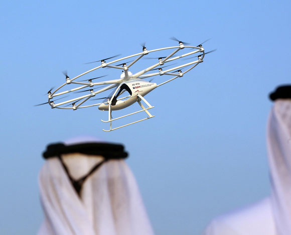 دبي تخطط لإطلاق أول خدمة تاكسي طائر في العالم