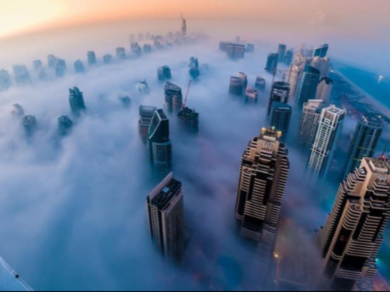 طيار يلتقط صور مذهلة لدبي من السماء