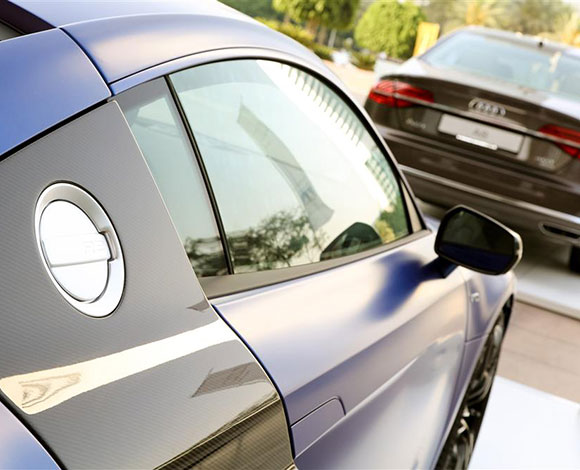 Motor Village يجمع السيارات الفارهة في دبي
