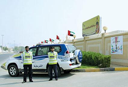 شرطة الشارقة تسرق سيارات المواطنين