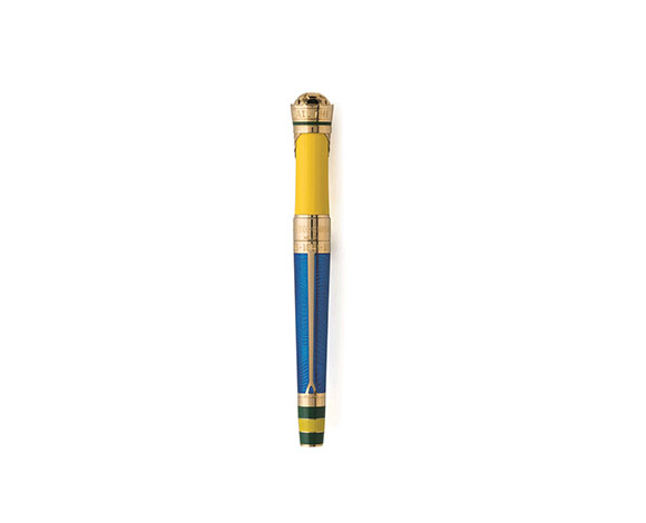 "Montegrappa" تطلق قلم الكتابة الفاخر الخاص بالنجم البرازيلي بيليه