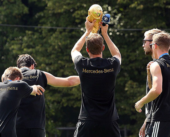 ألمانيا تحتفل بفوزها بكأس العالم 2014 وسط الحشود في برلين