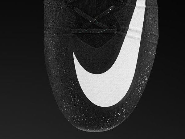 Nike Shoes وكريستيانو رونالدو يطلقان حذاء ميركوريال سوبرفلاي سي آر 7 