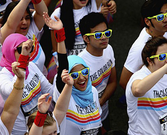 "سباق الألوان Color Run" في دبي بالصور