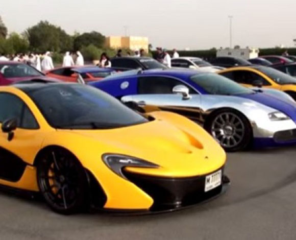 بالفيديو: اليك سيارات ولي عهد دبي الخارقة
