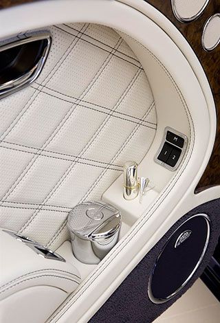 نسخة ’مولسان ماجيستيك‘ المحدودة من’بنتلي تصل الى قطر