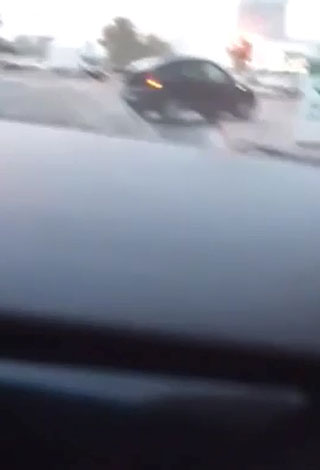 بالفيديو- عندما تمطر السماء مالاً في الكويت