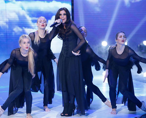 العروض المباشرة من "The X Factor" تنطلق وسط أجواء الق ليلة وليلة