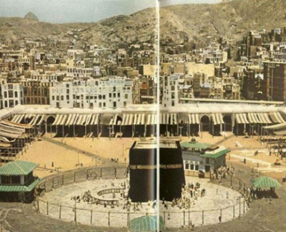 صور نادرة لأداء المسلمين مناسك الحج عام 1953