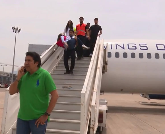 بالفيديو- حالة إغماء جديدة في هبوط إضطراري