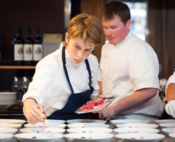 من هم أبرز 8 شبان مراهقين من حيث قوة التأثير في العالم؟