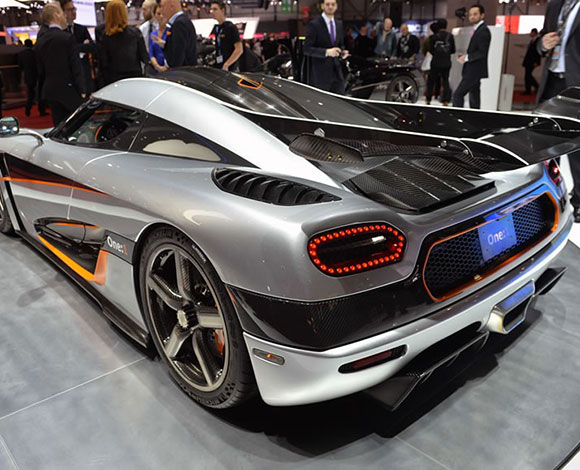 نسخة وحيدة من سيارة كوينيغسيغ وان : 1 للبيع بـ 6 مليون دولار