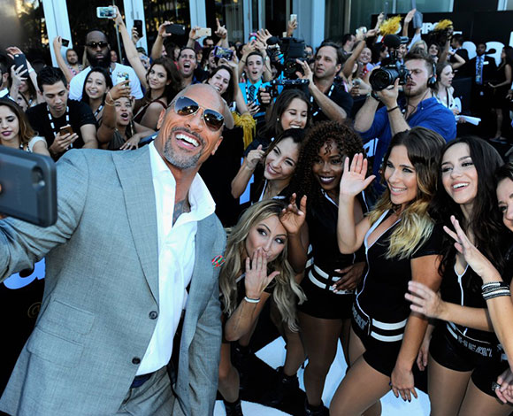 الممثل الأعلى أجرا في العالم