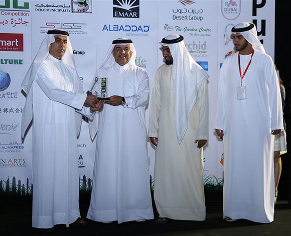 2800 زائر لمسابقة دبي الدولية للحدائق 2014