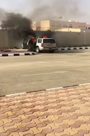 شاهد .. احتراق سيارة في بريدة