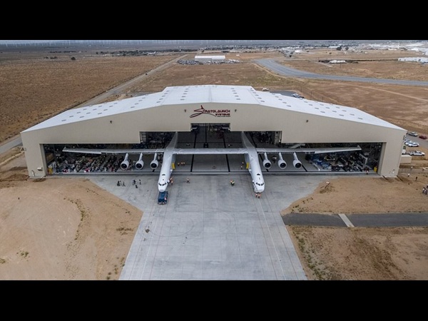 بالفيديو .. شاهد أكبر طائرة في العالم